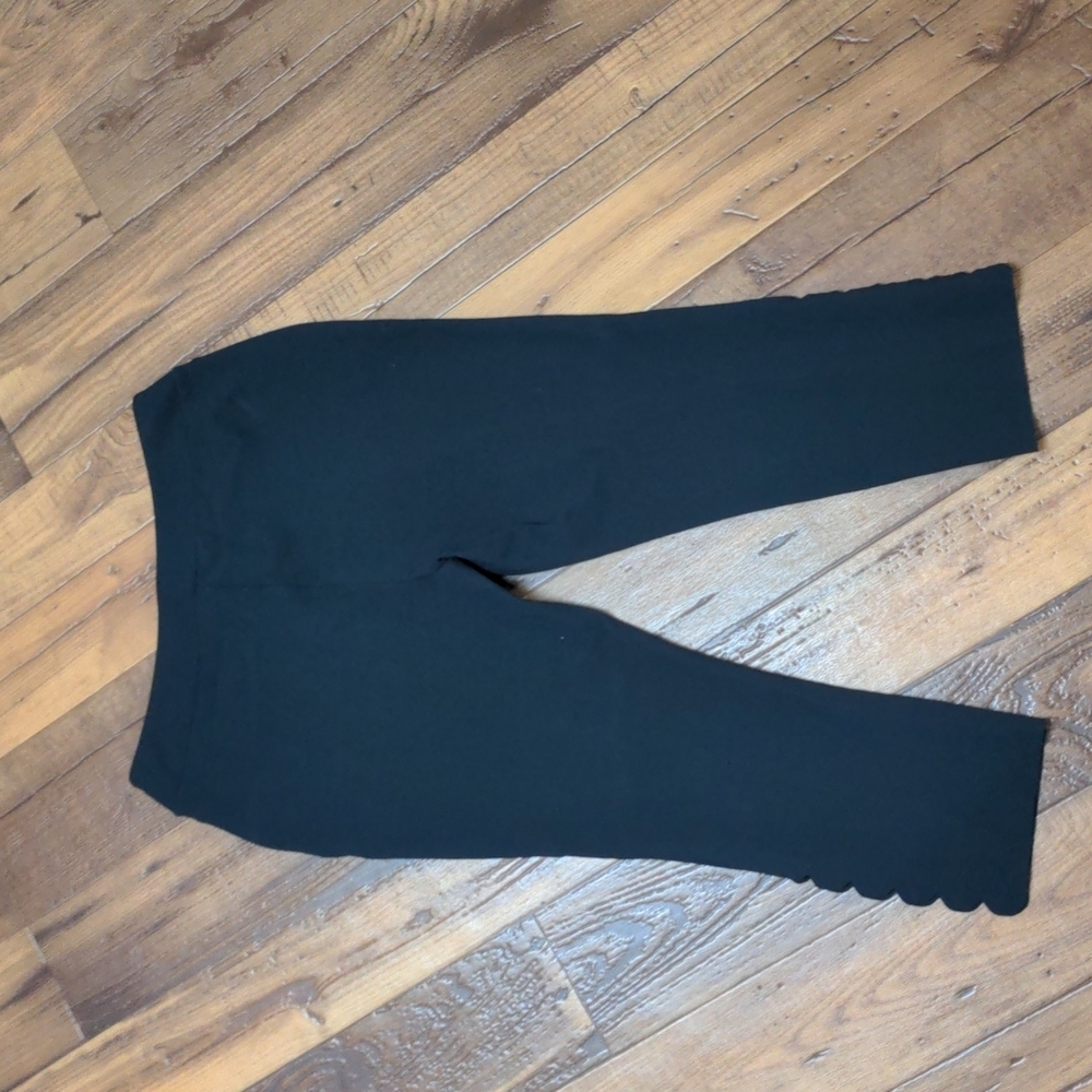 Soft Surroundings Petites Sadie Scalloped Ankle Pants - Picture 3 of 10